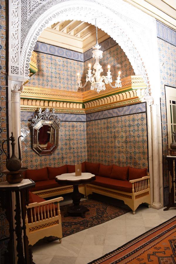 Palais Bayram Hotel Tunis Bagian luar foto